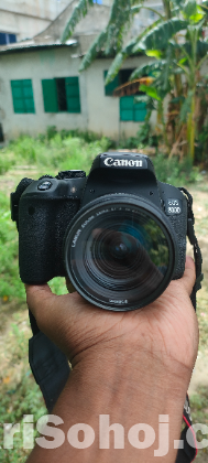 Canon EOS 800D with 18-55 STM Lens (DSLR)